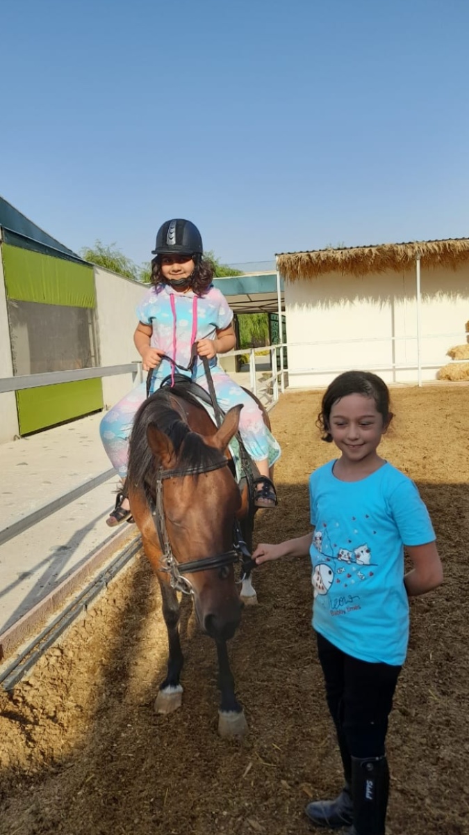 پونی سواری کودکان، سوارکاری با اسب کوچک-1